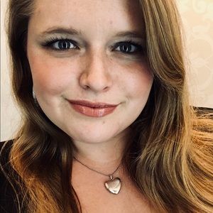 Meet your Posher, Gabrielle